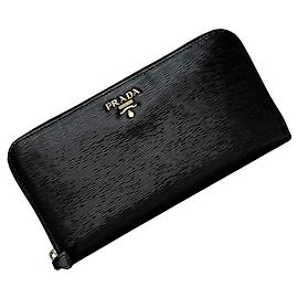 Cartera larga de cuero negro Prada Negro