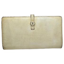 Vintage Chanel Leather Wallet White White