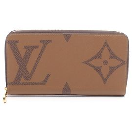 Louis Vuitton Zippy Wallet Brown