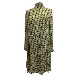 Vestido midi plissado em seda multicolorida com estampa geométrica da Prada Multicor