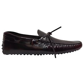 Mocasines de piel burdeos Tod's Bow Brushed Burdeos
