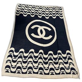Stola Chanel in cashmere e seta blu marino ed ecru Blu navy