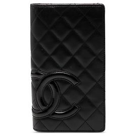 Cartera bifold Chanel de piel de cordero acolchada negra de la línea Cambon Negro