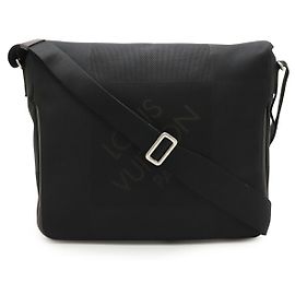 Louis Vuitton Damier Geant Canvas Messenger Bag Black