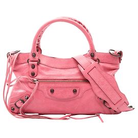 Balenciaga A Primeira Bolsa de Couro Rosa Rosa