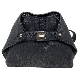 Mini bolso de cinturón de cuero negro texturizado Akris Negro