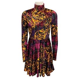 Robe à imprimé baroque tartan multicolore violet / or de Versace Jeans Couture Multicolore
