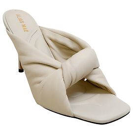 Autre Marque Mickey Twist Sandalen aus cremefarbenem Leder von Alias Mae Beige