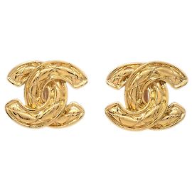 Chanel CC Clip-On Quilted Metal Doré