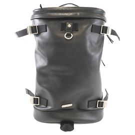 Yves Saint Laurent Sac à dos en cuir LIVINGTON de Saint Laurent Noir