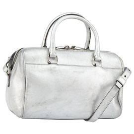Bolsa Duffle Clássica em Couro 24 da Saint Laurent Prata