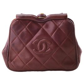 Bolsa de cinto matelassada CC da Chanel Marrom