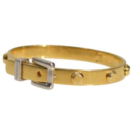 Pulseira Bangle com Fivela Studded em Tom Dourado Michael Kors - Joias Femininas Dourado