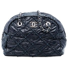Bolsa de boliche em couro de bezerro amassado azul Chanel Ultra Stitch Azul Azul marinho