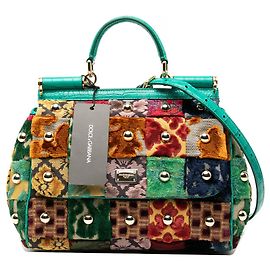 Bolsa Sicily em veludo verde médio com tachas e patchwork da Dolce & Gabbana Outro