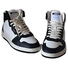 Axel Arigato-Axel Arigato High Court Sneakers, Black & White, 42 EU - New-Black,White