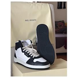 Axel Arigato-Axel Arigato High Court Sneakers, Black & White, 42 EU - New-Black,White