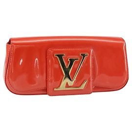 Clutch Sobe de charol Louis Vuitton Naranja