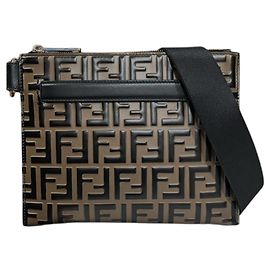 Fendi Zucca Schultertasche Braun Schwarz