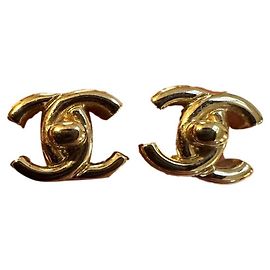 Chanel CC D'oro