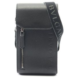 Bulgari Borsa a spalla in pelle Bvlgari nera Nero