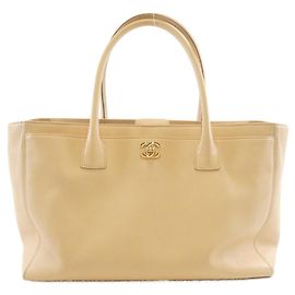 Sac à main en veau de la ligne Executive de Chanel Marron Beige