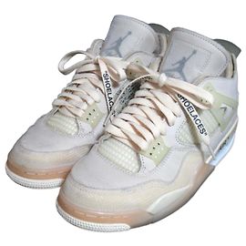 Off White Nike OFF-WHITE WMNS AIR JORDAN 4 SP SAIL Tênis Bege Outro