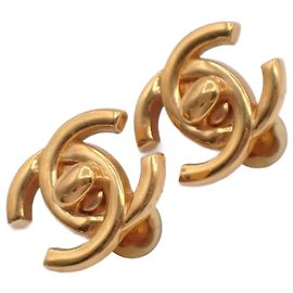 Chanel CC Bottone Clip-On in metallo D'oro