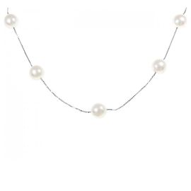 Collar de Oro Blanco Au750 con Perlas Akoya Tasaki Plata Metálico