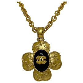 Colar Chanel Dourado e Preto Preto Dourado