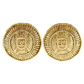 Chanel Vintage Gold-Plated Clip Earrings Golden