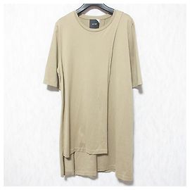 Autre Marque Camiseta larga asimétrica de capas ATON Beige