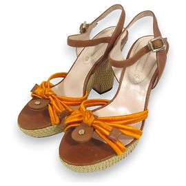 Céline Sandales à talons compensés en cuir avec logo Triomphe de Celine Marron Orange