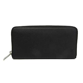 Yves Saint Laurent Cassandra Round Zip Wallet Black