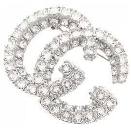 Broche Gucci 819015 J3F42 Prata Outro