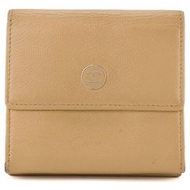 CHANEL - Vintage beige grained leather Chanel wallet Beige