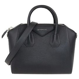 Borsa Antigona piccola in pelle nera Givenchy Nero
