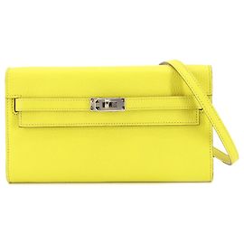 Hermès Hermes Kelly To Go Shoulder Wallet Golden