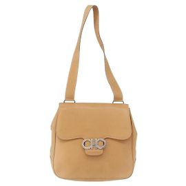 Bolsa de Ombro Gancini em Couro Salvatore Ferragamo Bege