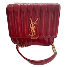 Yves Saint Laurent Vicky Pochette en Cuir Verni Rouge Rouge