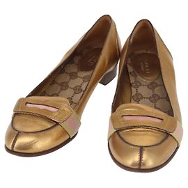 GUCCI Escarpins Cuir Or Auth ac3875 Doré