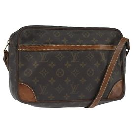LOUIS VUITTON Bolsa de Ombro Monogram Trocadero 27 M51274 LV Auth 150231 Monograma