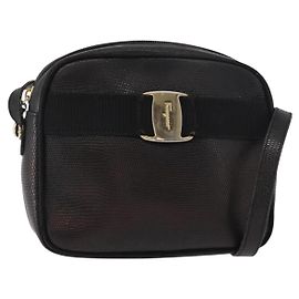 Borsa a Spalla Vala in Pelle Nera e Oro Salvatore Ferragamo Auth BA7662 Nero D'oro