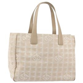 CHANEL Nova Bolsa Tote de Viagem Nylon Bege Ouro CC Auth ep11691 Bege Dourado