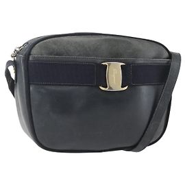 Borsa a Spalla Vala in Pelle Blu Navy e Oro Salvatore Ferragamo Auth ka930 D'oro Blu navy