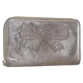 CHANEL Long Wallet Leather Silver CC Auth 153323 Silvery
