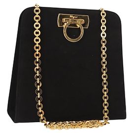 Borsa a Spalla Gancini Chain di Salvatore Ferragamo in Camoscio Nero e Oro Auth 150385 Nero D'oro