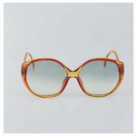 Second hand Christian Dior Sunglasses - Joli Closet display picture 2