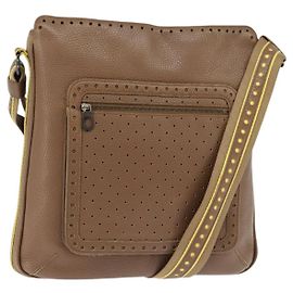 Autre Marque Sac à épaule Bottega Veneta en cuir perforé marron or Auth bs30220 Marron Doré