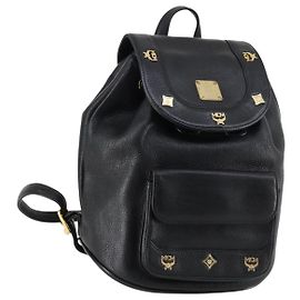 Mochila de Couro MCM Studs Preta Dourada Auth 144411 Preto Dourado